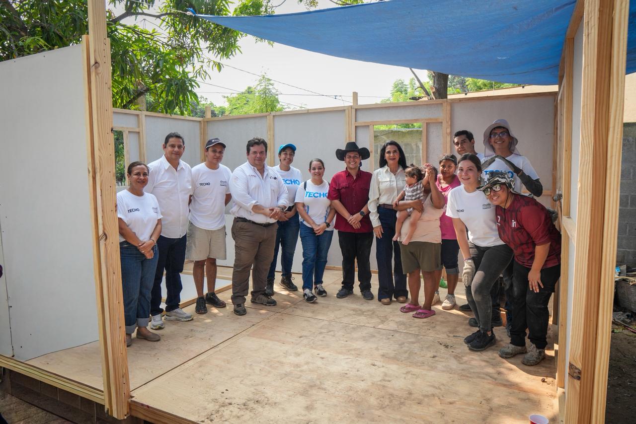 Mónica Villarreal impulsa acciones de vivienda en sectores vulnerables