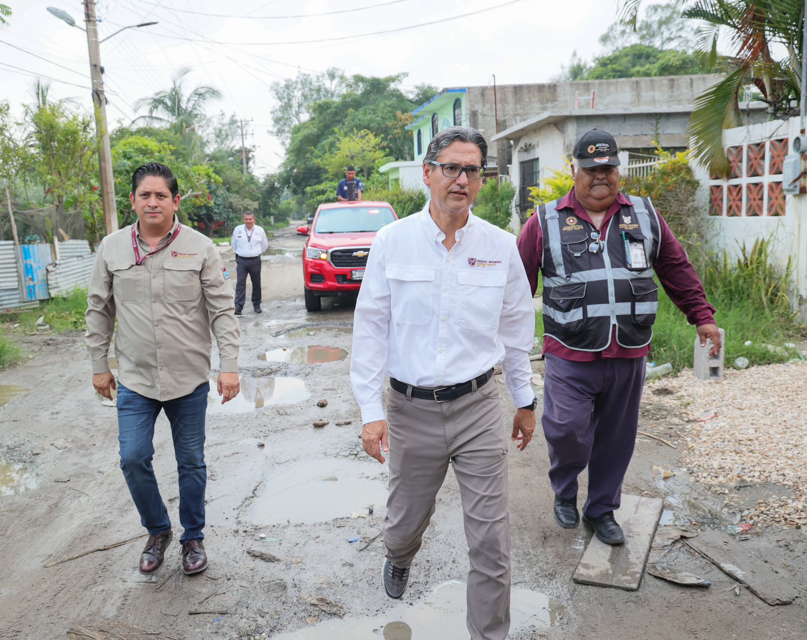 Permanecerá vigilancia y protección a familias cerca del Pánuco: Erasmo González