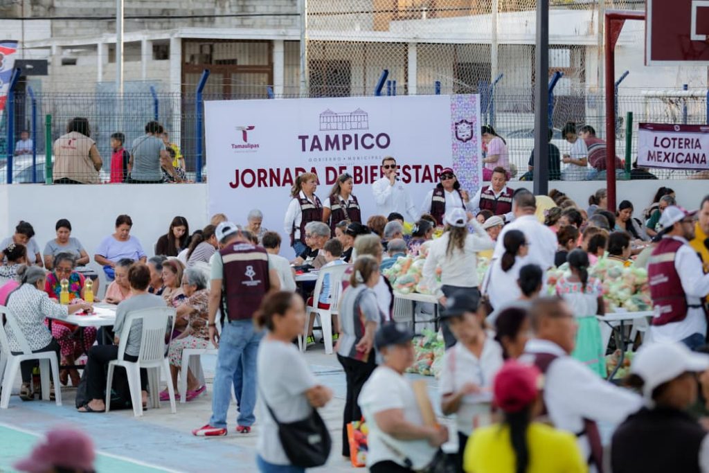 Encabeza Mónica Villarreal Jornada de Bienestar en la colonia Tolteca