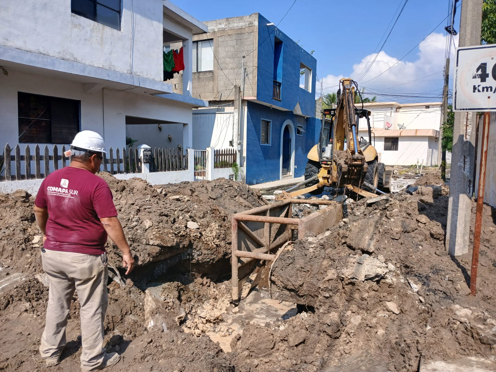COMAPA SUR mantiene el ritmo de obra en la colonia Carmen Romano