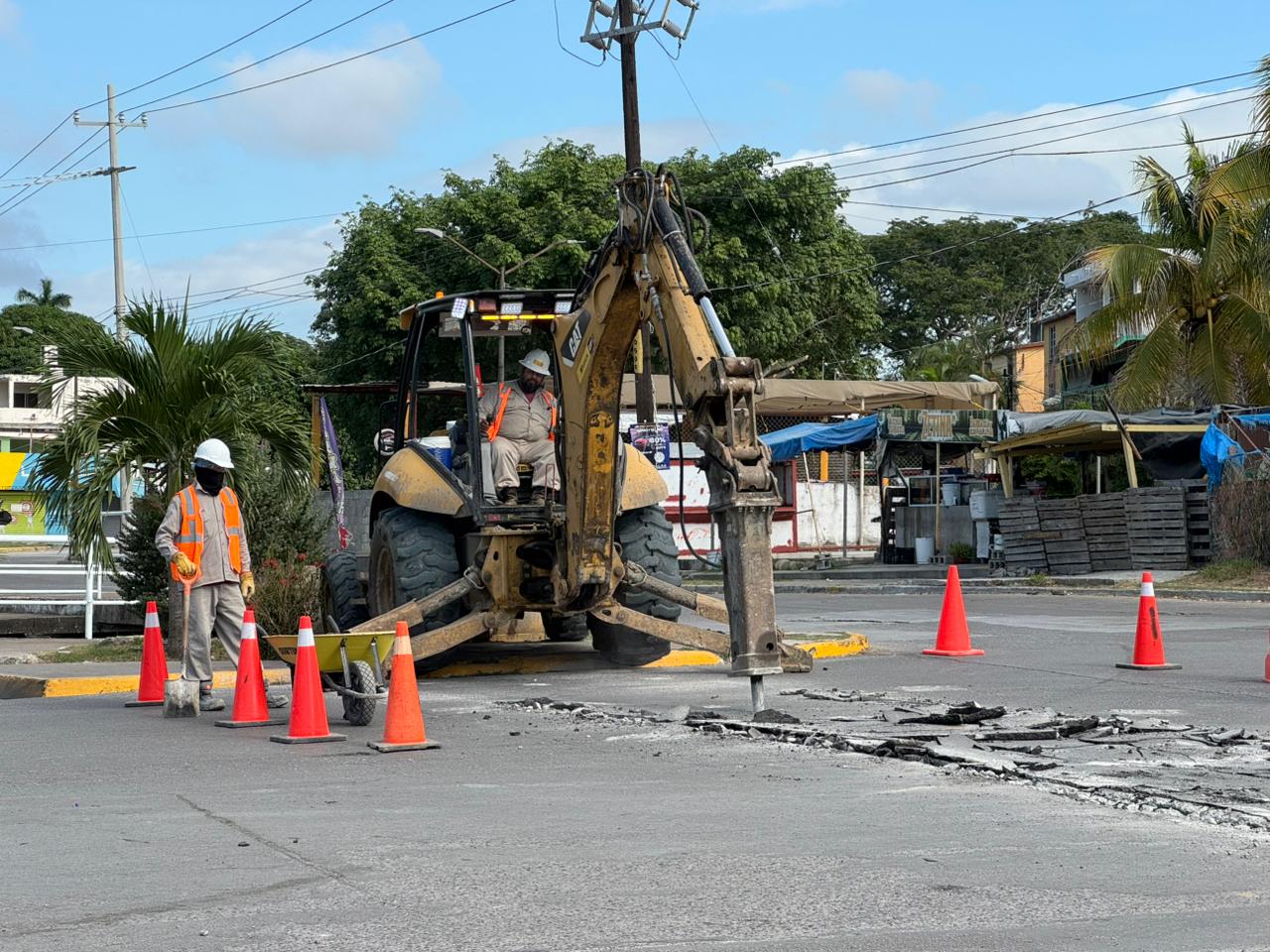 COMAPA SUR rehabilita red sanitaria en sector de Infonavit tras colapso de colector
