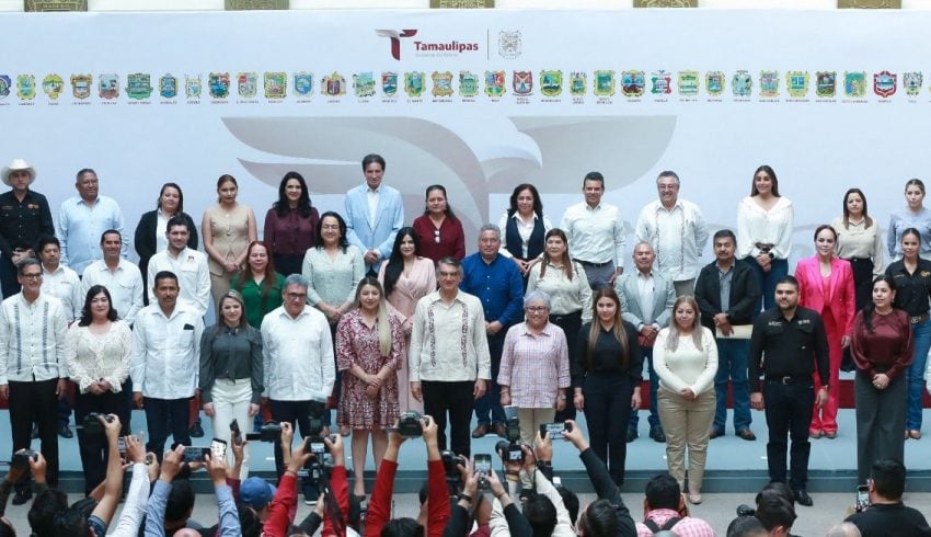 Recibe Américo cartera de proyectos 2026 y exhorta a munícipes a ejercer recursos con honestidad