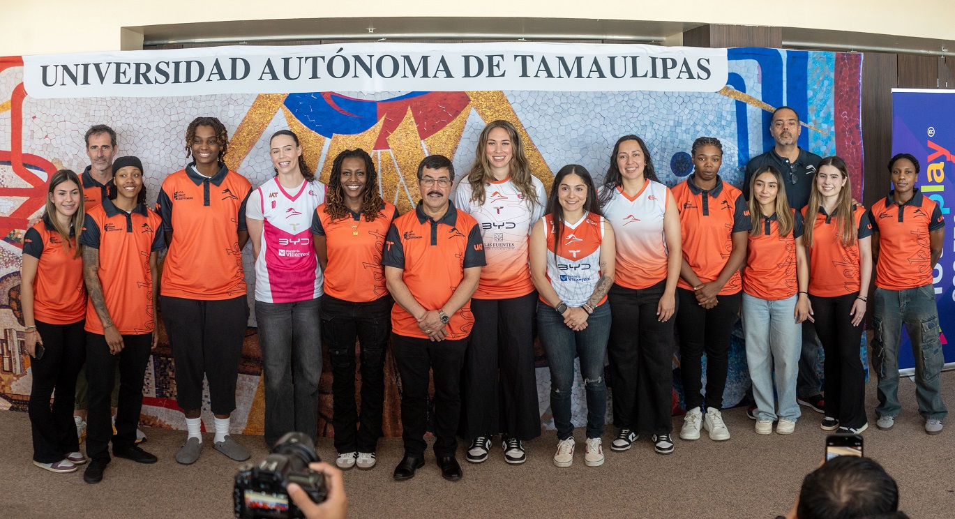 Preside Dámaso Anaya la presentación del CorreBasket Femenil