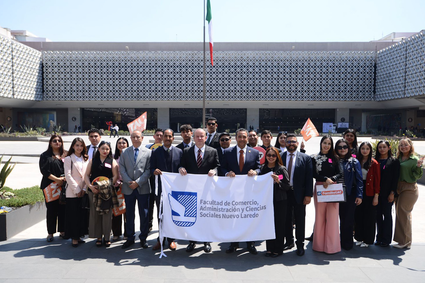 Estudiantes la UAT fortalecen su formación en la SCJN y la Cámara de Diputados