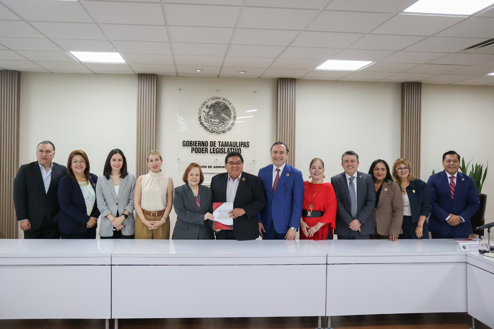 Comparece Secretaria de Administración ante Comisión legislativa; destacan avances y fortalecimiento institucional