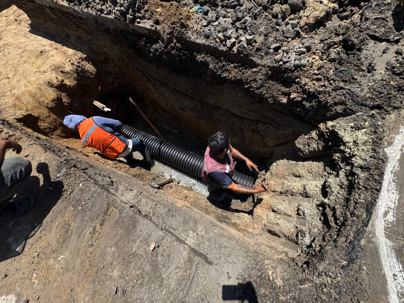 Impulsa COMAPA SUR obras hidrosanitarias y de pavimentación en Ciudad Madero con respaldo estatal