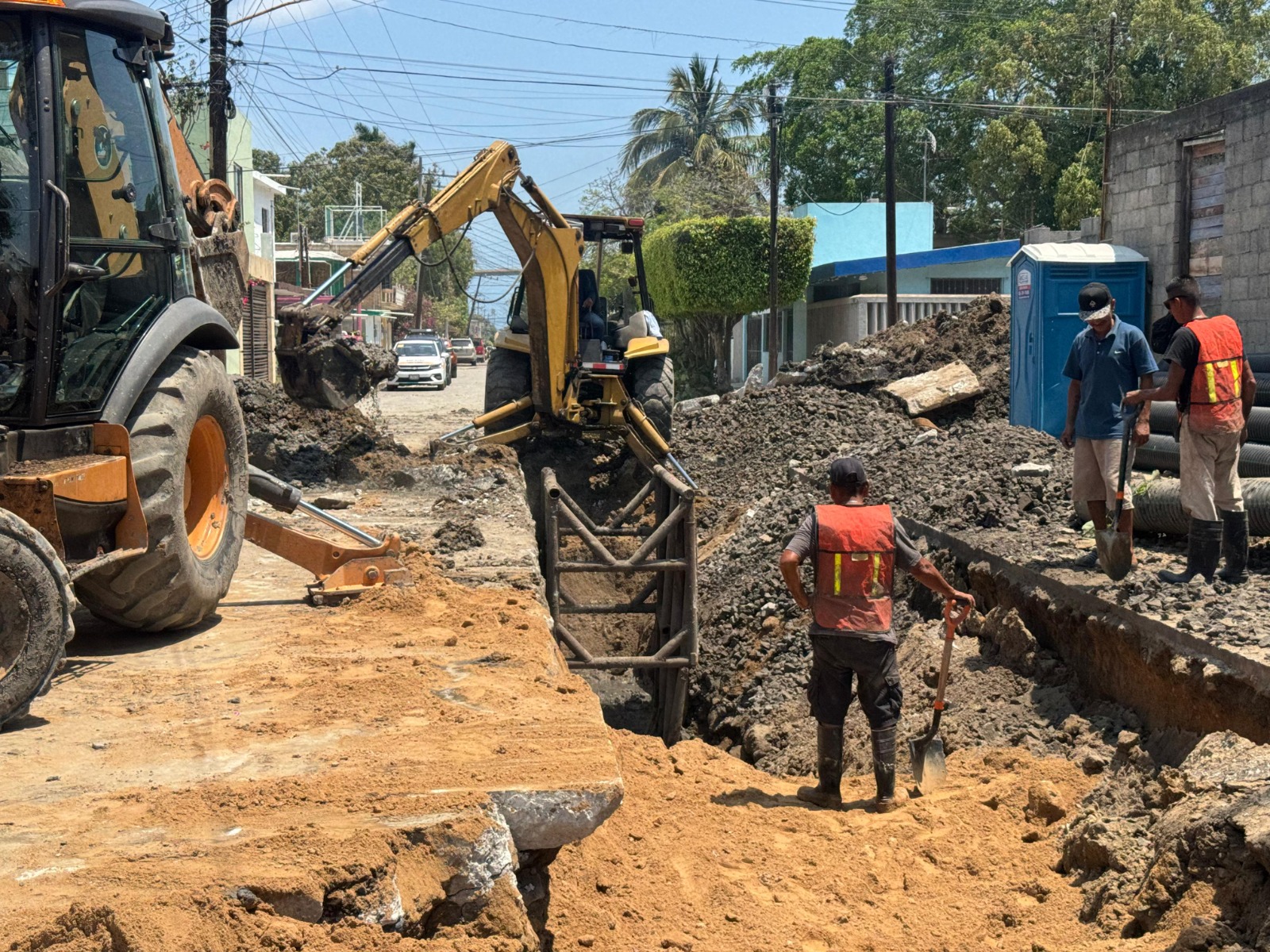 Avanza rehabilitación de red sanitaria en sector El Golfo de Tampico