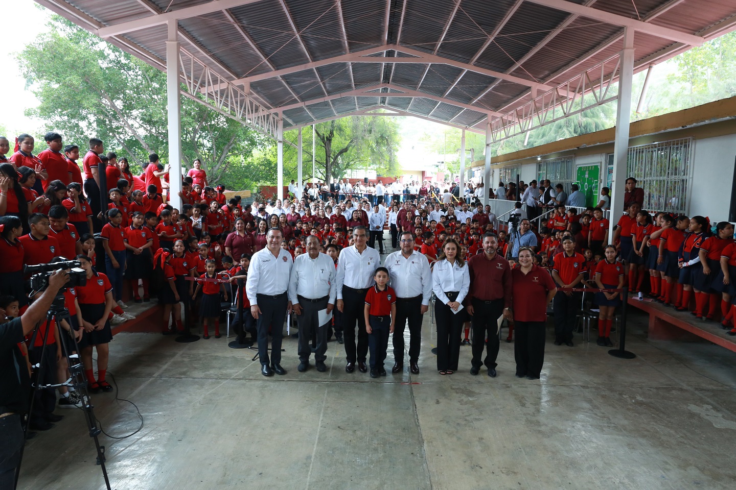 Educación humanista busca una sociedad más justa: Américo