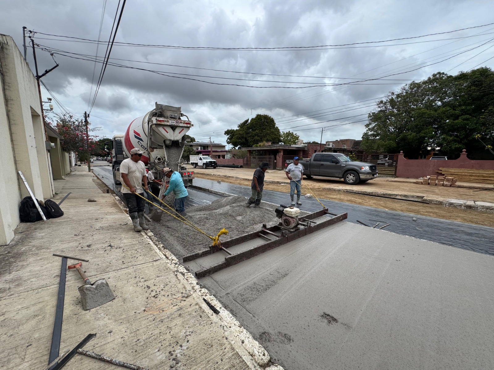Inicia pavimentación en obra de rehabilitación de colector tras socavón en Ciudad Madero: COMAPA